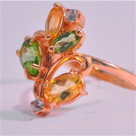 кольцо Золото (585) 2,97 г. размер 17 хризолит